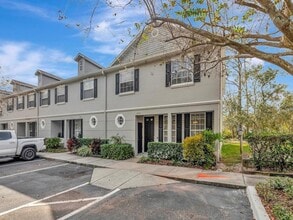 Building Photo - 34902 Teeview Ln