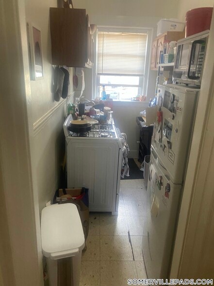 Building Photo - 163 Summer St