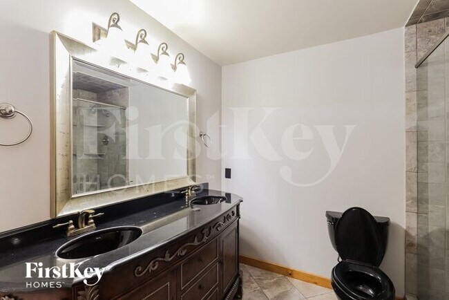 Building Photo - 3896 Chattahoochee Dr