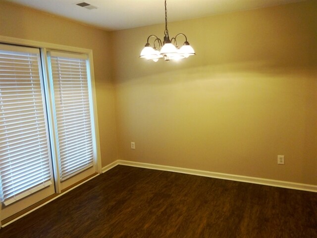 Building Photo - 224 Bainsbury Ln