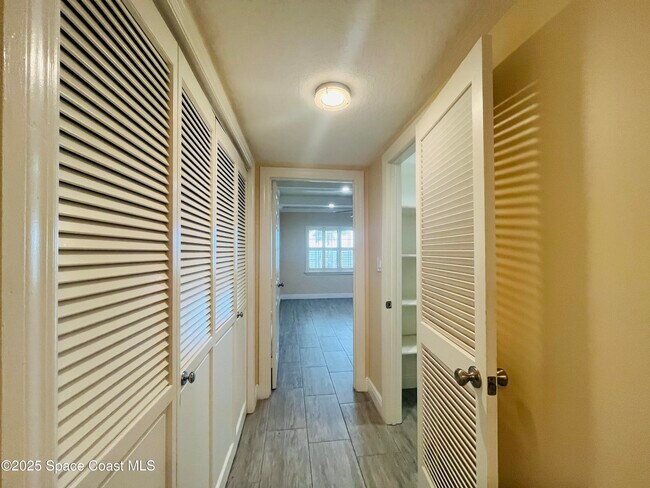 Building Photo - 115 Indian River Dr