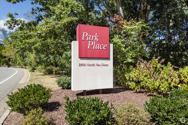 Building Photo - Park Place Condominium