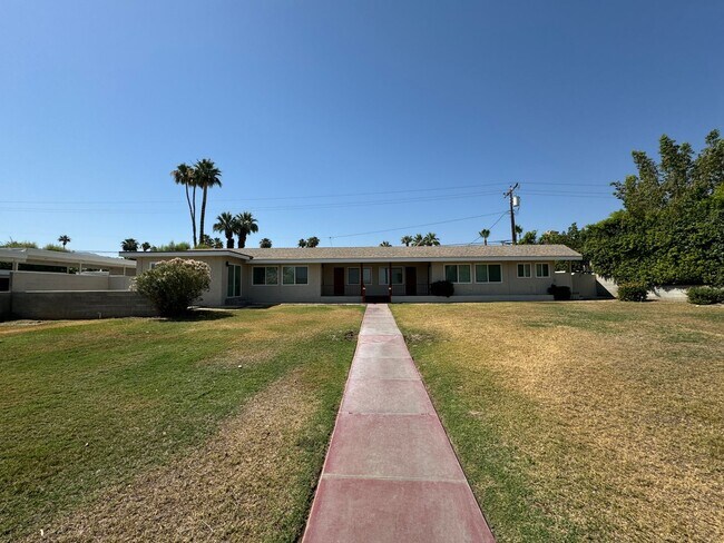 Building Photo - 73485 Shadow Mountain Dr