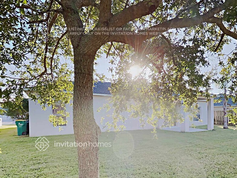 Building Photo - 1554 Knoll Ridge Dr