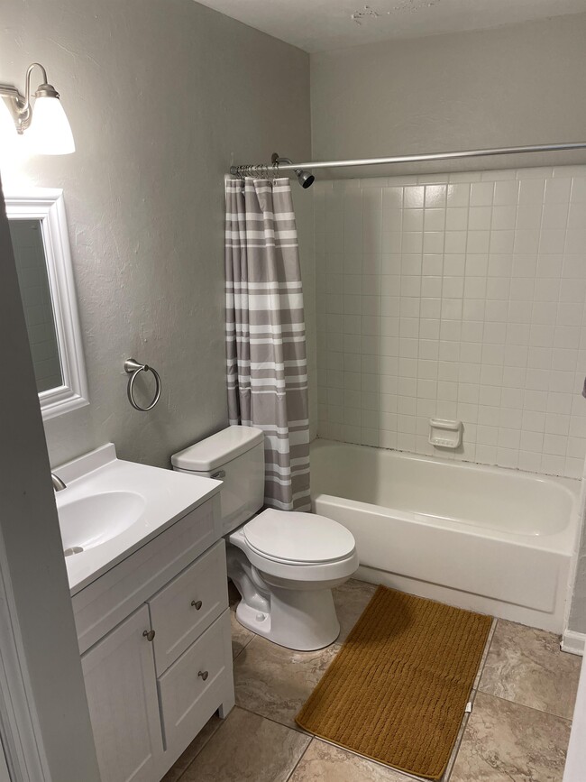 Building Photo - 2314 Hartsfield Way