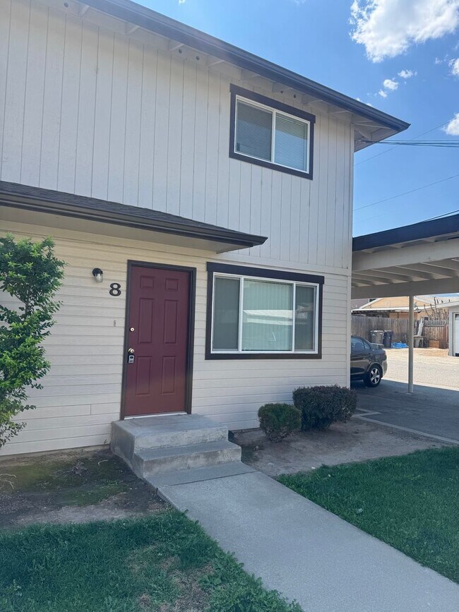 Building Photo - Emerson Ave