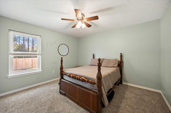 Building Photo - 8665 El Paseo St