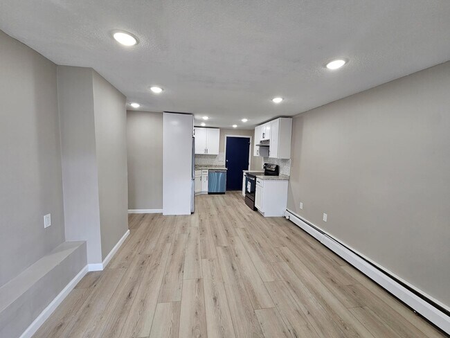 Building Photo - Fieldside Apartments