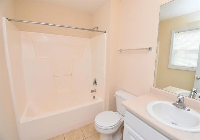 Building Photo - 2 bedroom in La Grange NC 28551
