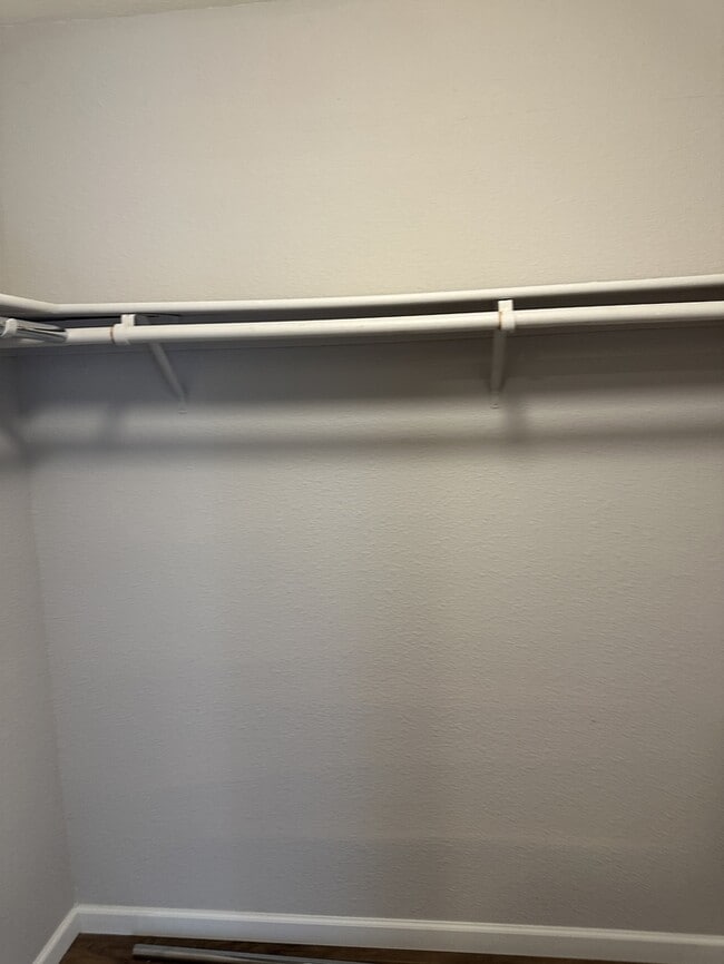 Building Photo - charming 4-bedroom, 2-bathroom home located in a peaceful cul-de-sac in West Modesto