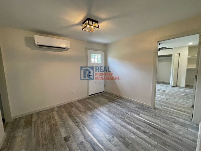Building Photo - 11901 Haskel Creek Rd