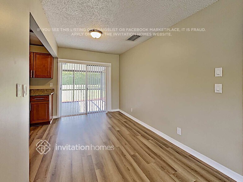 Building Photo - 9323 Southampton Pl