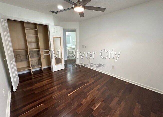 Building Photo - 13951 Summer Breeze Dr