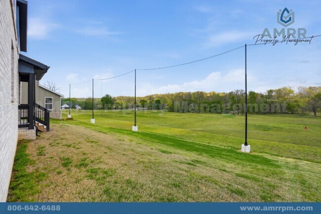 Building Photo - 1124 Bunker Dr