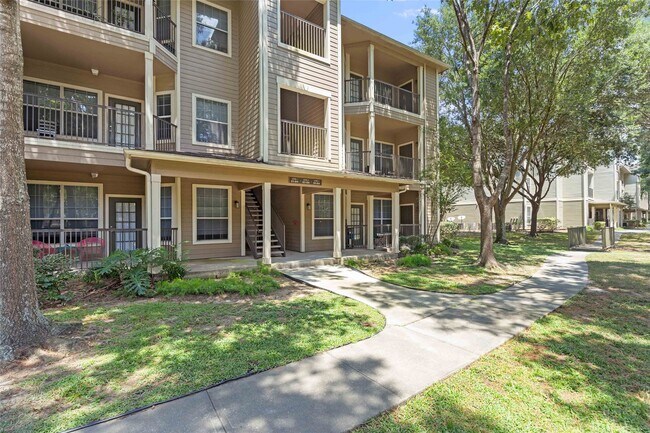Building Photo - 2400 Spring Rain Dr