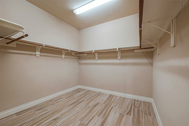 Building Photo - 22335 Slate Oaks Ln