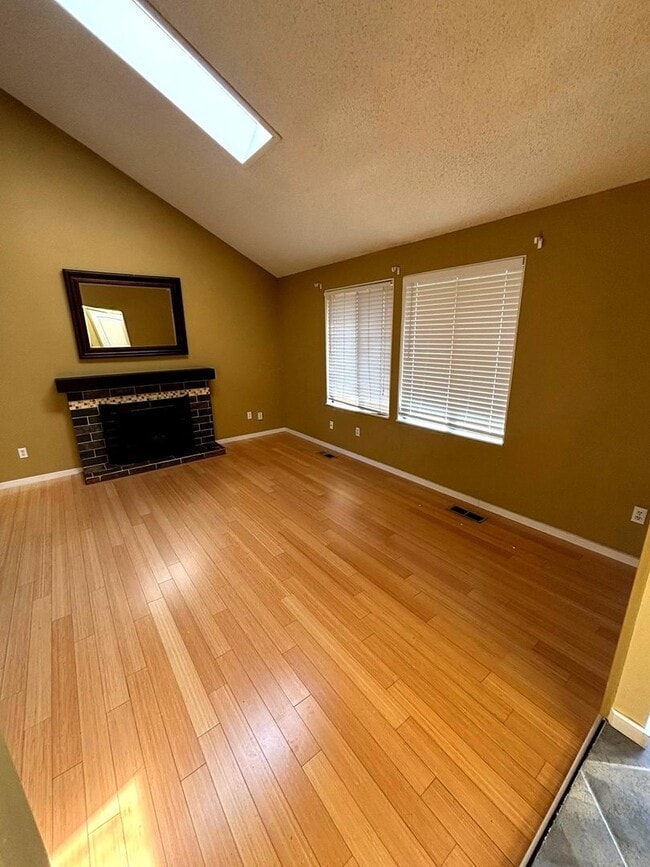 Building Photo - South Cove Commons Gem – Private Beach Access!