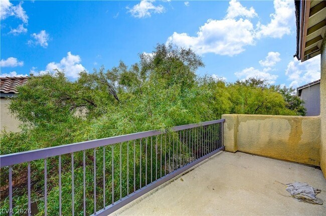 Building Photo - 9185 Wild Briar Ln