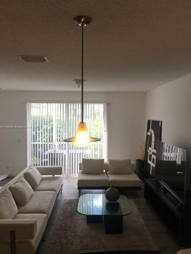 Building Photo - 3870 San Simeon Cir