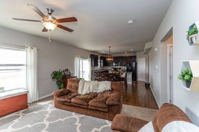 Building Photo - Exquisite 2-Story Home: Luxury Living in Tranquil Cul-de-Sac Setting!!