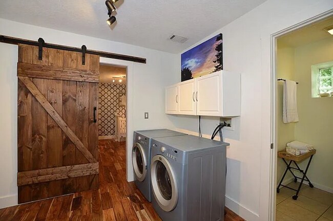 Building Photo - 3460 Ligonier St