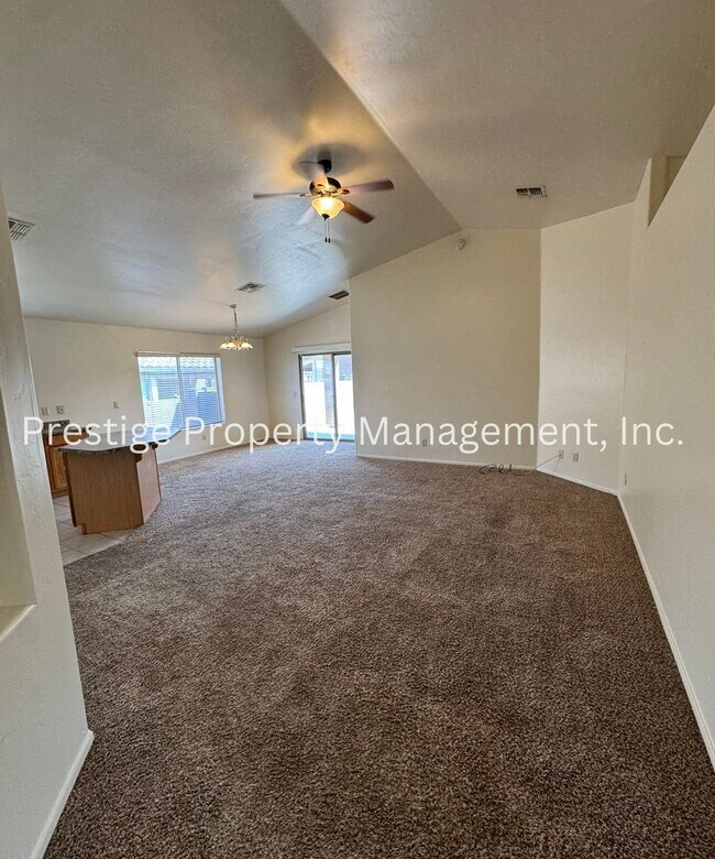 Building Photo - Charming Desirable Vail Home