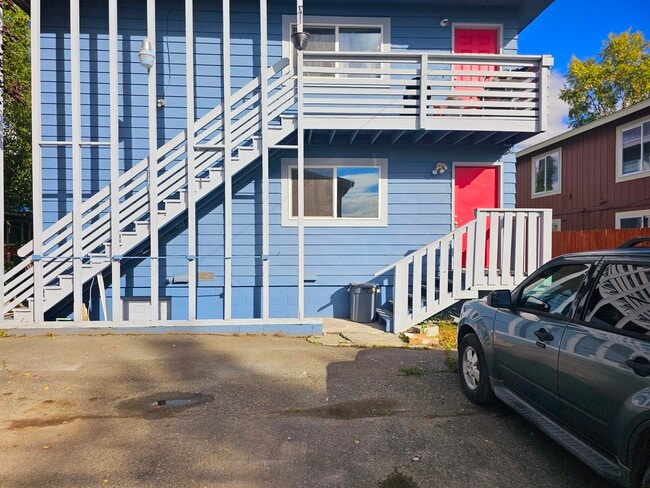 Building Photo - 534 N Bliss St