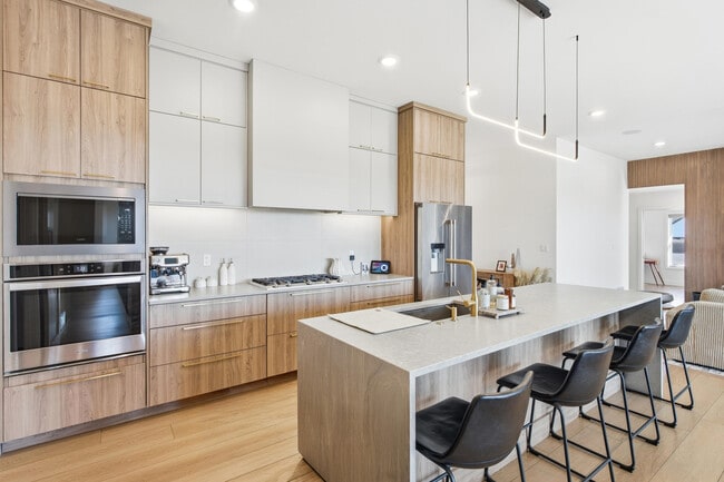 Building Photo - 1301 Haxby Ct