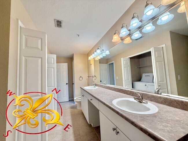 Building Photo - Charming 1-Bedroom Condo in the Reserve at...