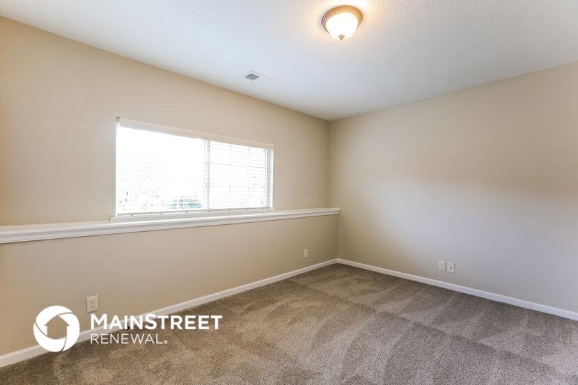 Building Photo - 1309 NW Hilltop Ln