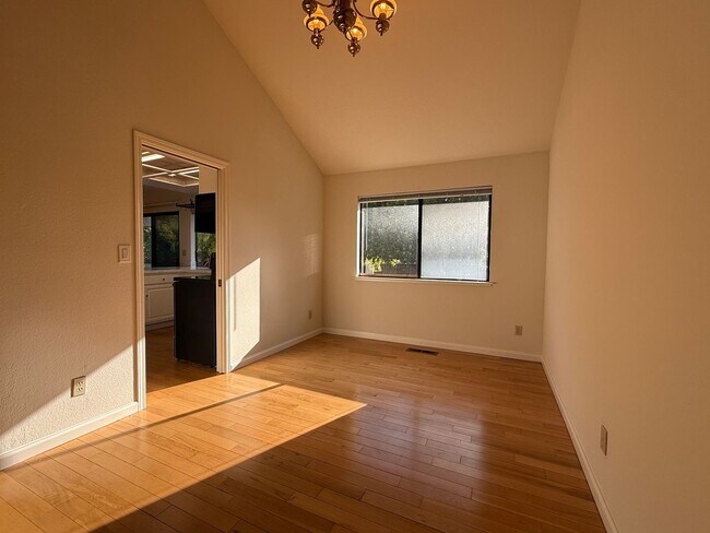 Building Photo - 6574 Leyland Park Dr