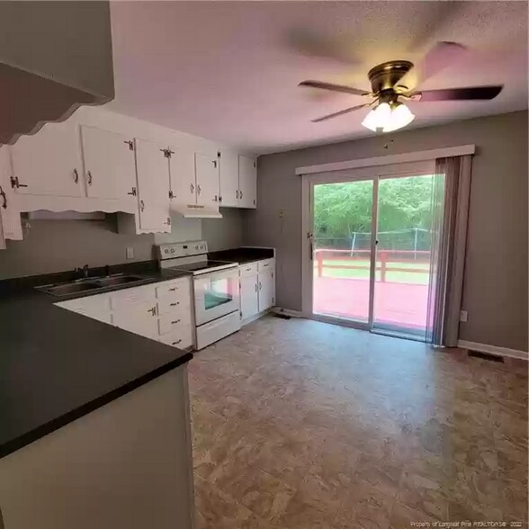 Building Photo - 3102 Joye Cir