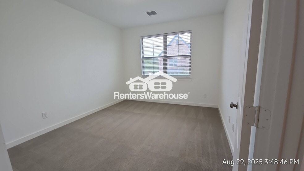 Building Photo - 1351 Casselberry Dr