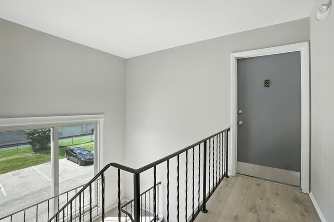Building Photo - 8310 Woodland Dr