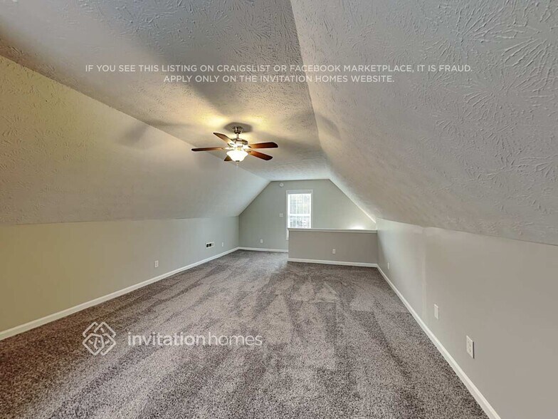Building Photo - 472 Freedom Dr