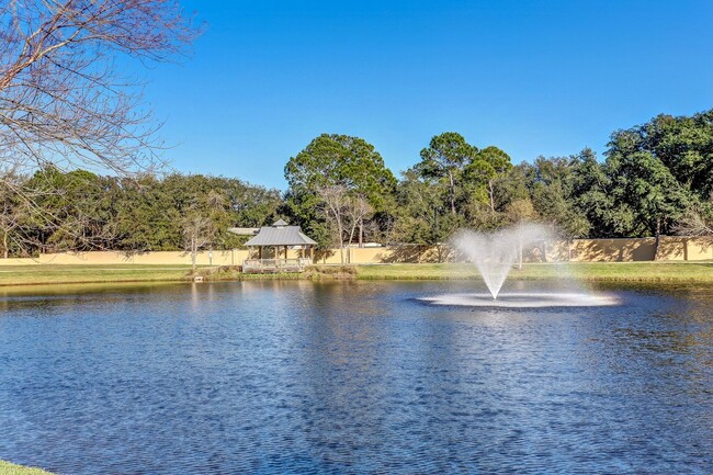 Building Photo - Coastal Living on Amelia Island