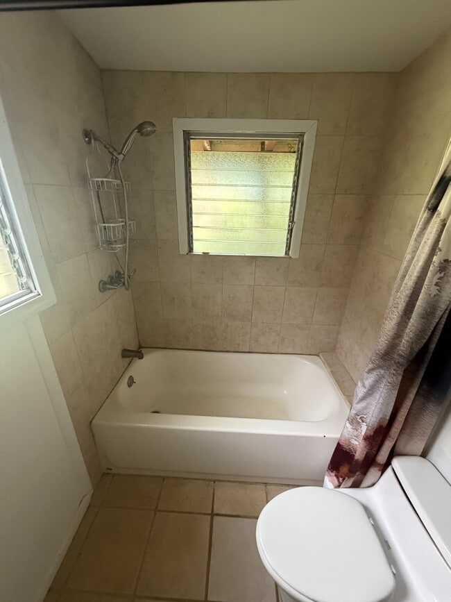 Building Photo - 20 Leahi Pl