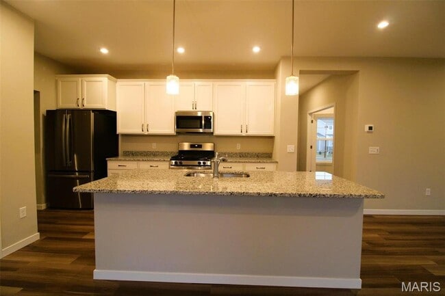 Building Photo - 331 Dalriada Blvd