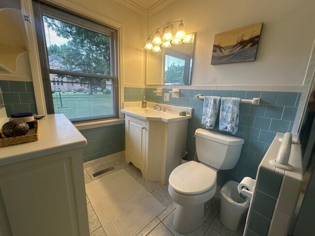 Building Photo - Call Amanda Tate at 757-289-6810 for more information