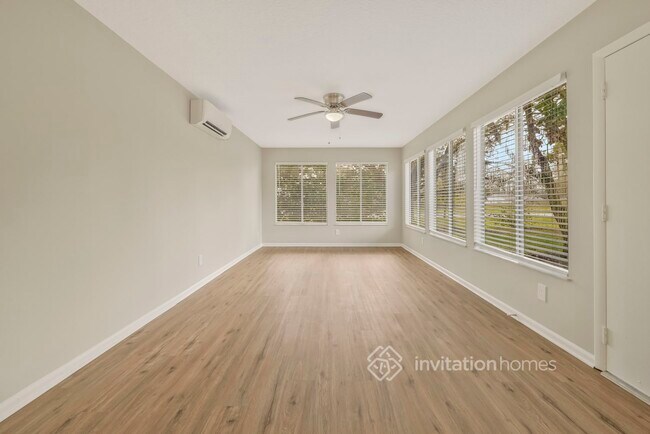 Building Photo - 10425 Kingbrook Ln