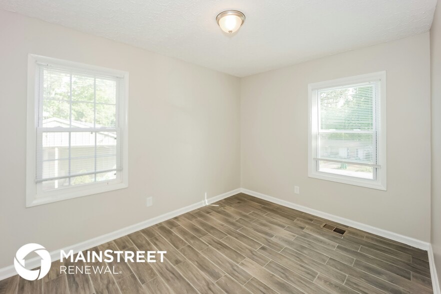 Building Photo - 862 Kennesaw Dr