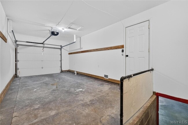 Building Photo - 5751 Curriers Rd