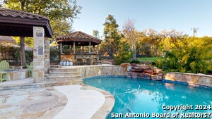 Building Photo - 2011 My Anns Hill