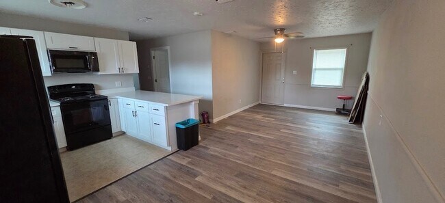 Building Photo - 5639 Fourth Ave