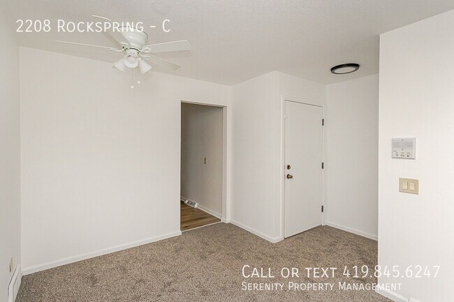 Building Photo - 2208 Rockspring-C