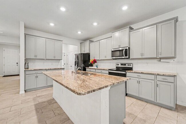 Building Photo - 3221 Living Coral Dr