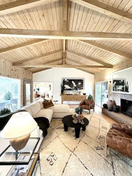 Building Photo - 450 Santa Rosa Ln