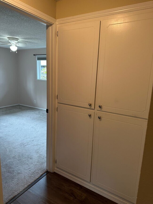 Building Photo - Beautiful 3 bedroom 2 bath house in Thurston!