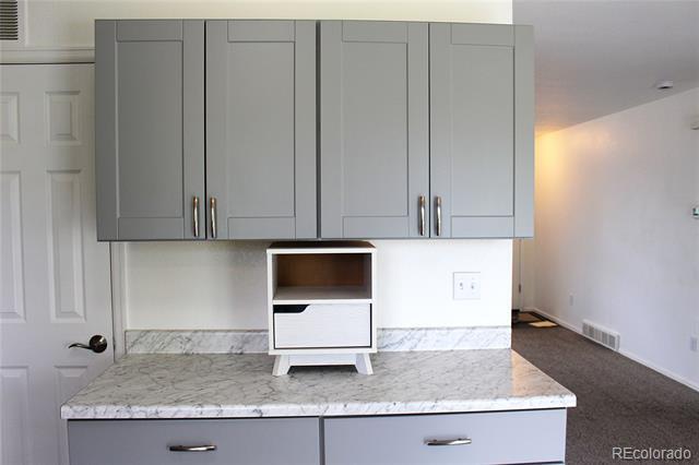 Building Photo - 367 Kitfield View