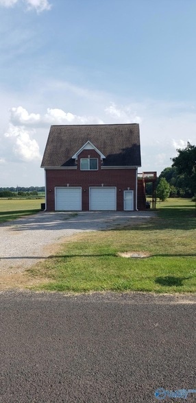 Building Photo - 15926 Ham Rd